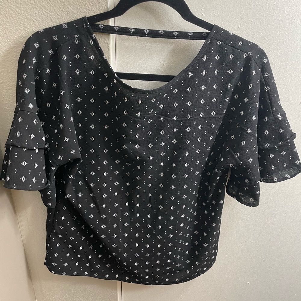 Small causal wear top